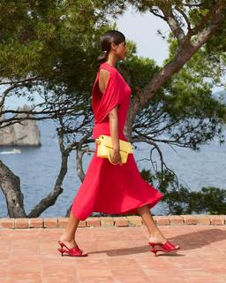 Imaan Hammam feet photo 17