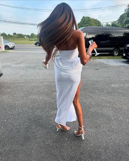 Imaan Hammam feet photo 15