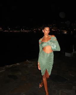 Imaan Hammam feet photo 11