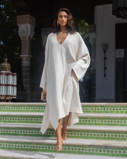 Imaan Hammam feet photo 14