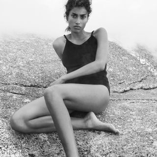 Imaan Hammam feet photo 18