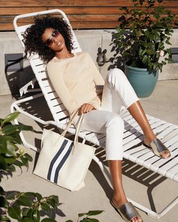 Imaan Hammam feet photo 14