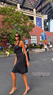 Imaan Hammam feet photo 12