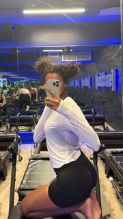 Imaan Hammam feet photo 7