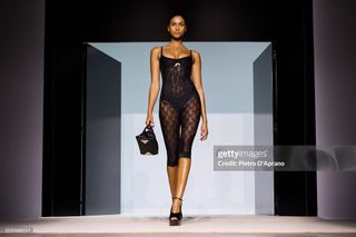 Imaan Hammam feet photo 3