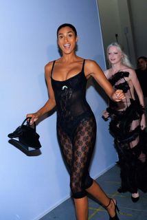 Imaan Hammam feet photo 19