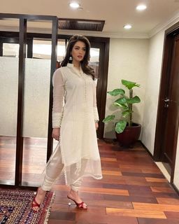 Iman Ali feet photo thumbnail