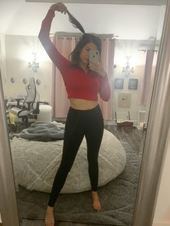 Imane 'Pokimane' Anys feet photo thumbnail