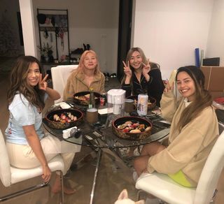 Imane 'Pokimane' Anys feet photo thumbnail