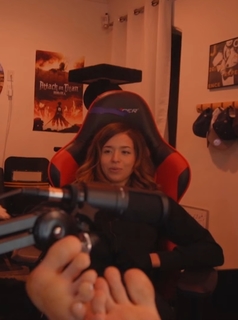 Imane Pokimane Anys feet photo thumbnail