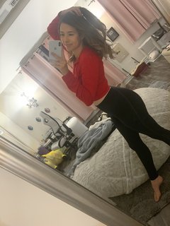 Imane Pokimane Anys feet photo thumbnail