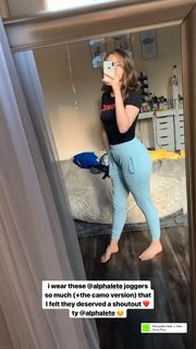 Imane Pokimane Anys feet photo thumbnail
