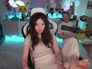 Imane Pokimane Anys feet photo thumbnail