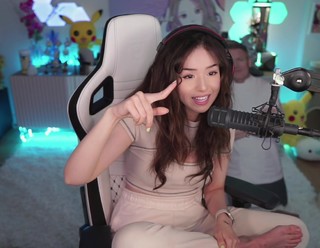 Imane Pokimane Anys feet photo thumbnail