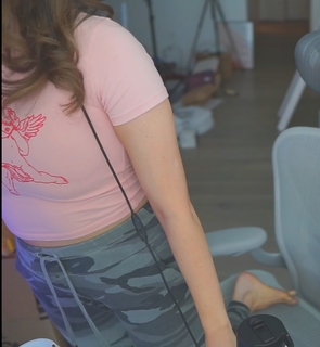 Imane Pokimane Anys feet photo thumbnail