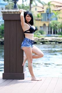 Imaray Ulloa feet photo 2