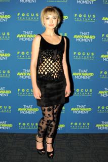 Imogen Poots feet photo thumbnail