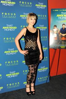 Imogen Poots feet photo thumbnail
