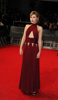 Imogen Poots feet photo thumbnail