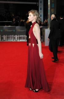 Imogen Poots feet photo thumbnail
