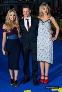 Imogen Poots feet photo thumbnail