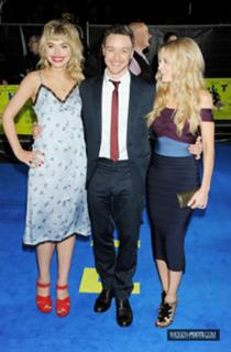 Imogen Poots feet photo thumbnail
