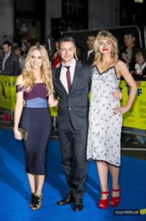 Imogen Poots feet photo thumbnail