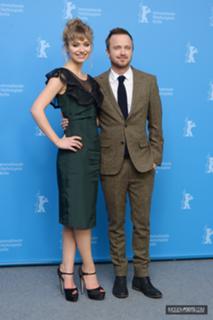 Imogen Poots feet photo thumbnail
