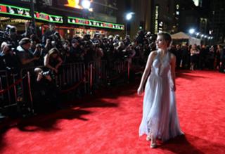 Imogen Poots feet photo thumbnail
