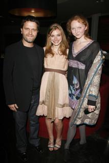 Imogen Poots feet photo thumbnail