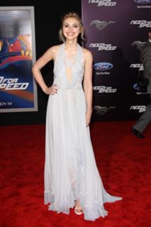 Imogen Poots feet photo thumbnail
