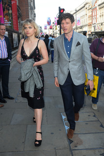 Imogen Poots feet photo thumbnail