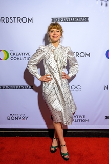 Imogen Poots feet photo thumbnail