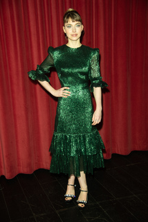 Imogen Poots feet photo thumbnail