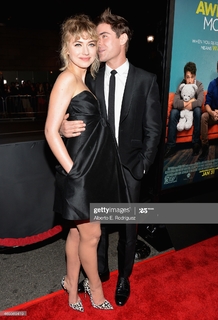 Imogen Poots feet photo thumbnail