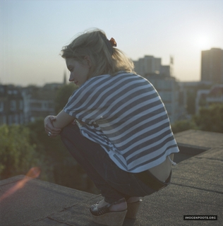 Imogen Poots feet photo thumbnail