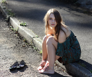 Imogen Rhiannon feet photo 16