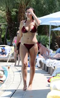 Imogen Thomas feet photo thumbnail