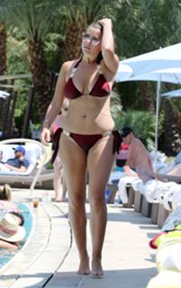 Imogen Thomas feet photo thumbnail