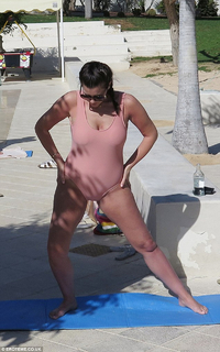 Imogen Thomas feet photo thumbnail
