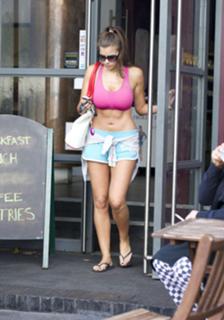 Imogen Thomas feet photo thumbnail