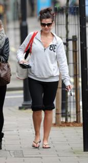 Imogen Thomas feet photo thumbnail