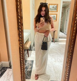 Imogen Thomas feet photo thumbnail