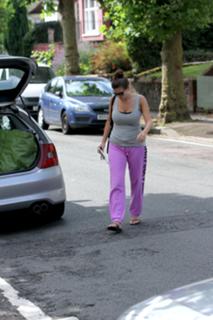 Imogen Thomas feet photo thumbnail