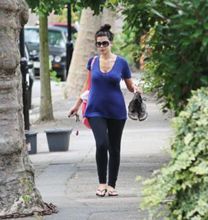Imogen Thomas feet photo thumbnail