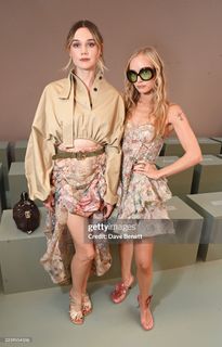 Imogen Waterhouse feet photo 8