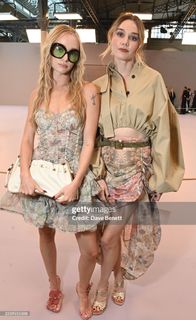 Imogen Waterhouse feet photo 4
