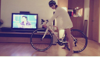 In-hye Oh feet photo 17
