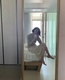 In-hye Oh feet photo 11