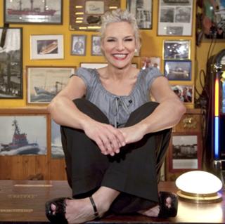 Ina Müller feet photo thumbnail